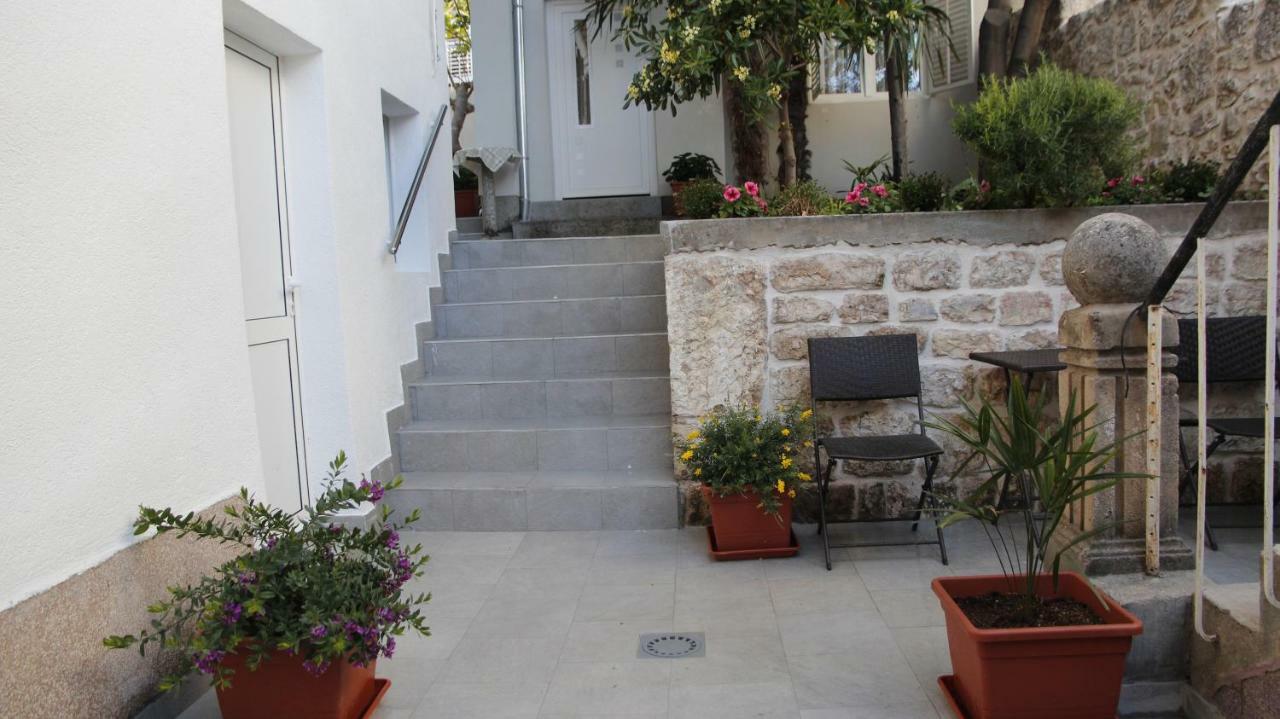 City Center Garden Apartments Sibenik Exterior photo
